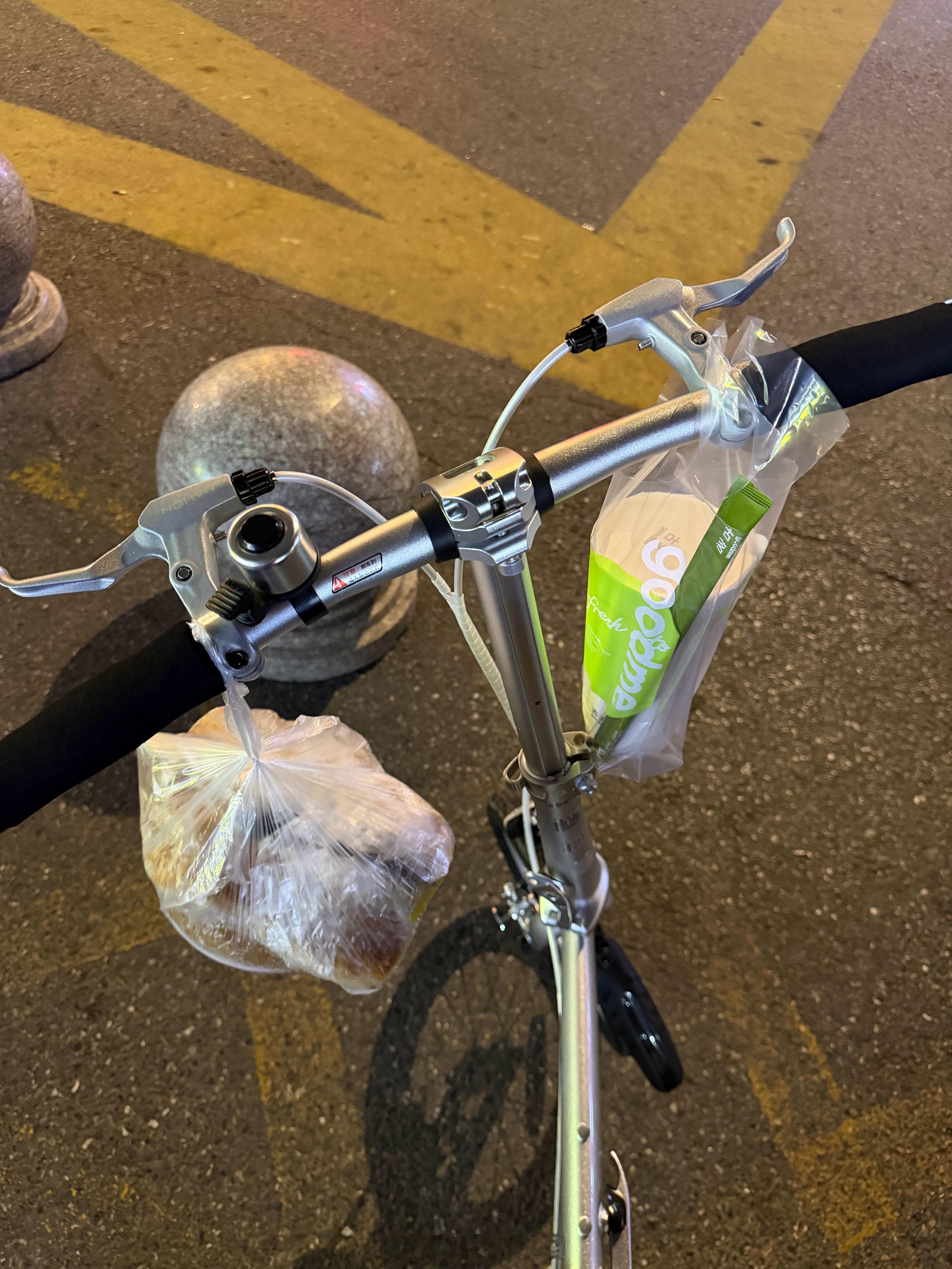 还说骑车锻炼呢干啥去了 ​​​