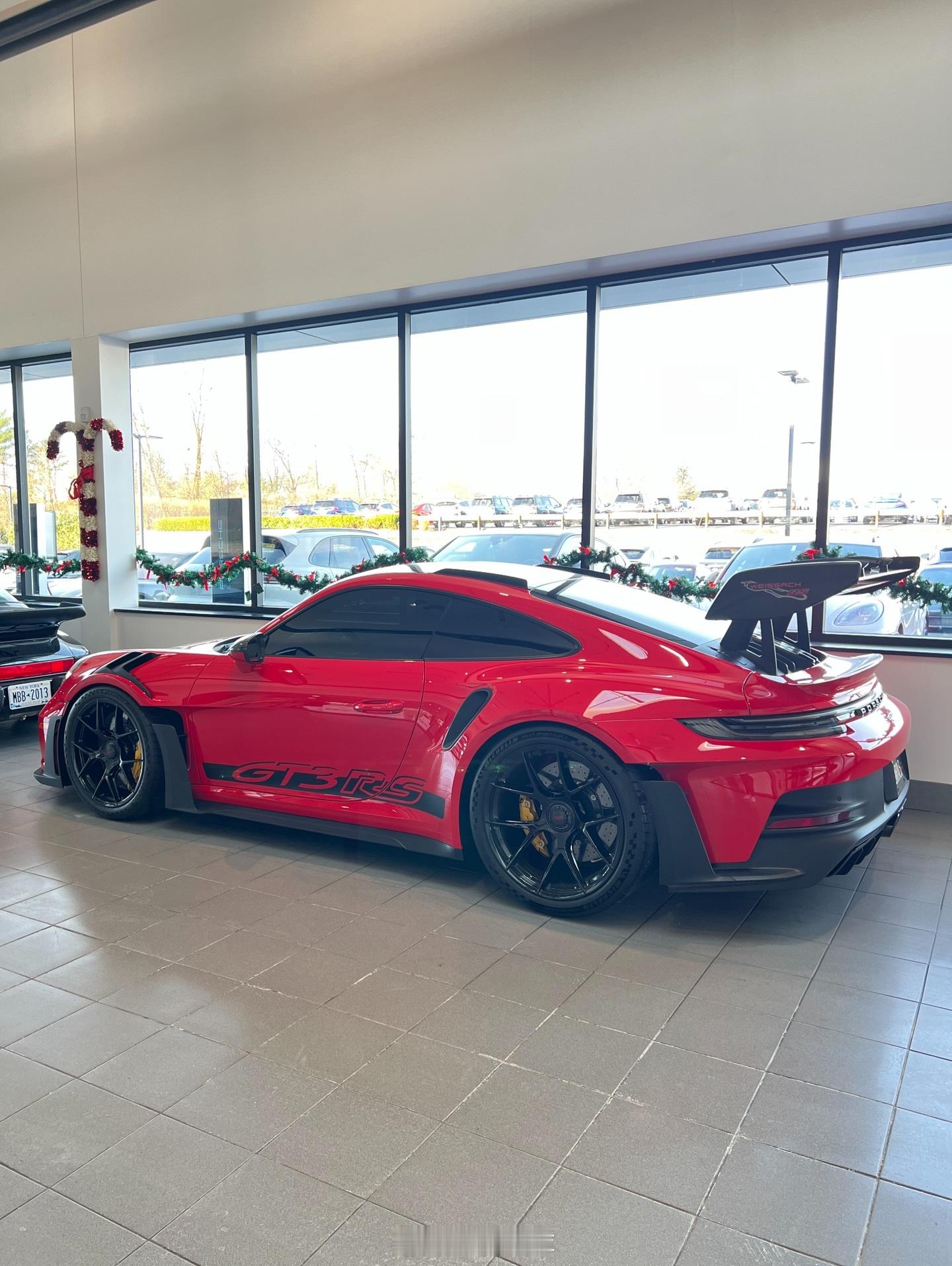 谁会收到这么漂亮的圣诞礼物呢保时捷911 GT3 RS 