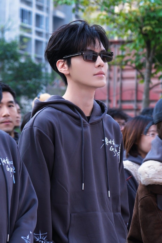 黎明前他会归来开机 毕雯珺、张淼怡、罗一舟、柯淳《黎明前他会归来》开机路透！开机