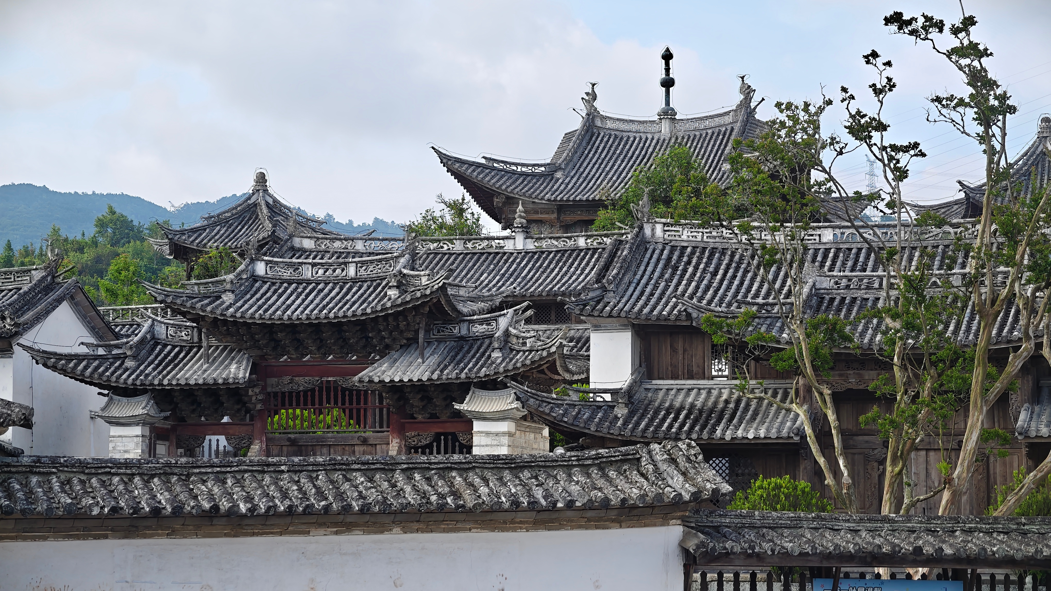 腾冲 绮罗古镇 文昌宫 不开放，只能外边拍下。第七批国保，始建于明万历三十七年（