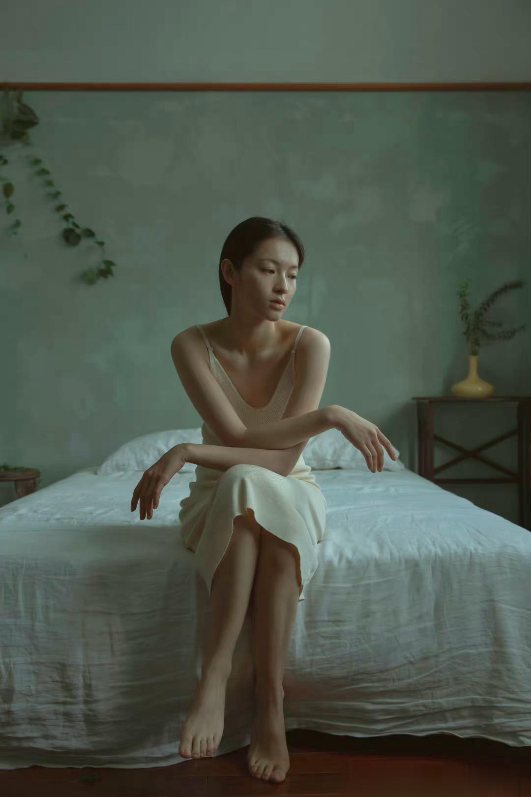 南国-致画家林风眠南国娇小美人葱发丝柔情过山风阳光催情万物醒青春正媚小蛮腰待到香