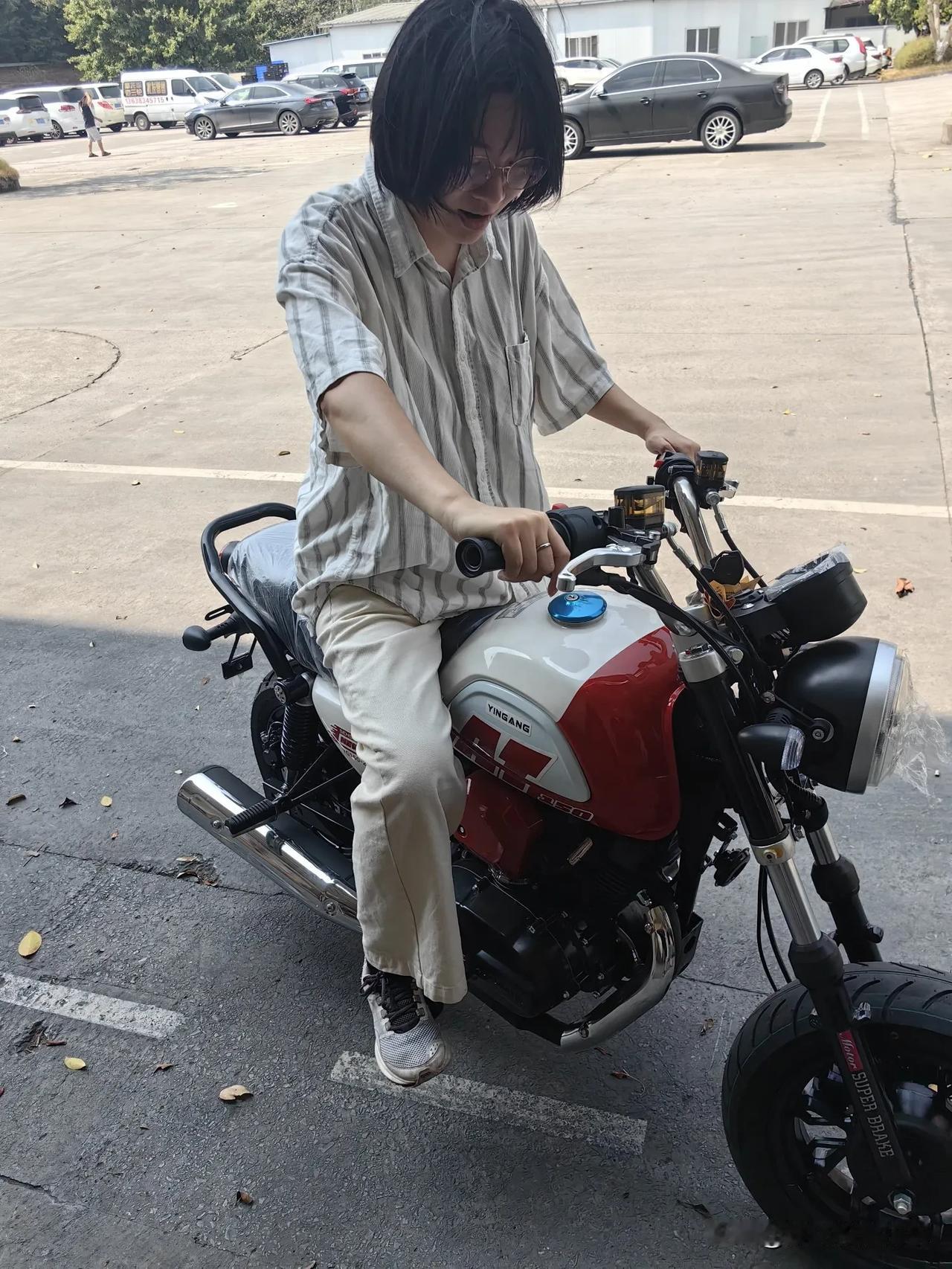 青春就是骑上摩托车，去追梦#银钢#