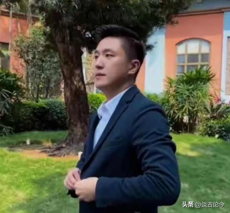 山东男子给岳父3万，一句话戳中无数人
 
山东一男子妻子去世4年，岳父来找他借2