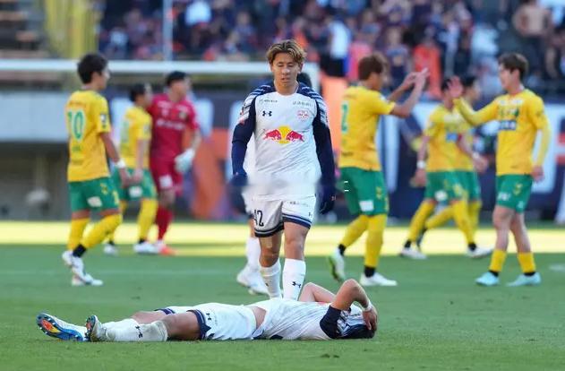 2025赛季日职乙升级附加赛，千叶市原4-3逆转RB大宫松鼠。在48分钟落后3球