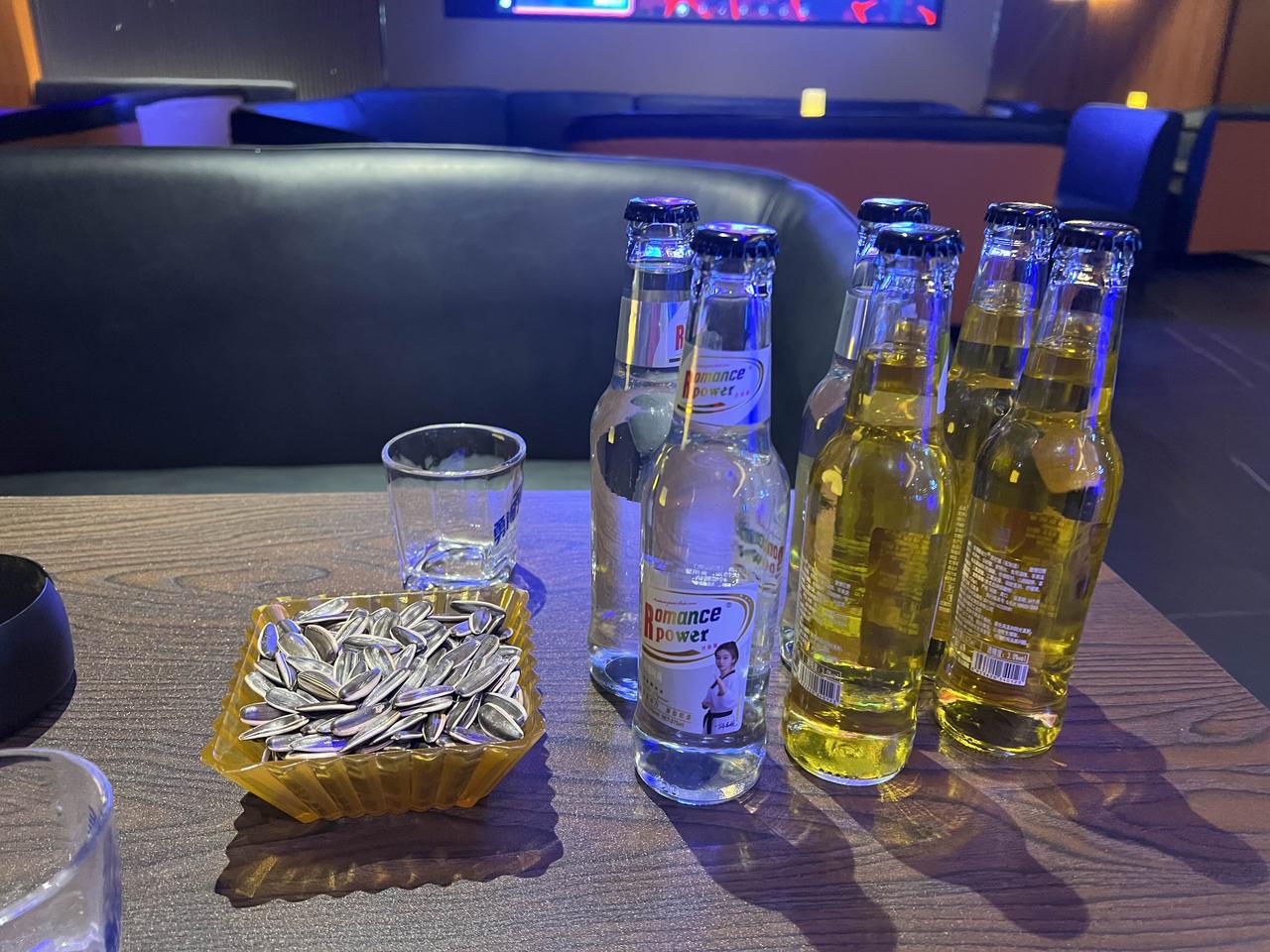 昨天晚上有几个朋友约说是好久都没有休闲放松了，不是节假日，也不是周末人应该不是太