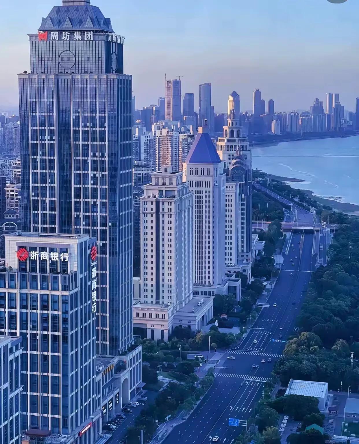 大家知道这是哪座城市吗？
有人说这是南昌，大家觉得这是南昌吗？