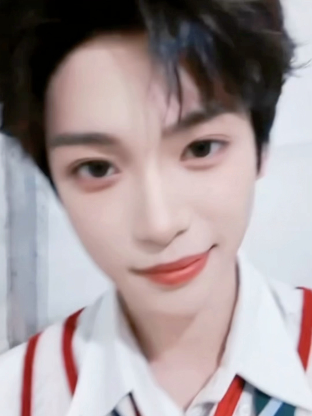 我猜你也想靠近吧梓渝0706生日快乐