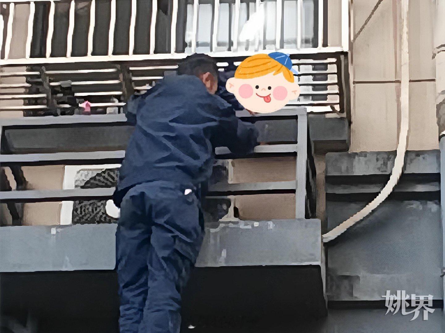 11月17日下午，宁波余姚阳明街道守望家园景胜物业服务中心收到业主送来的致谢锦旗