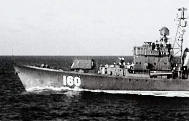 1978年3月9日，海军一干部因不满被撤职，愤怒之下炸毁“广州号”驱逐舰，舰上1