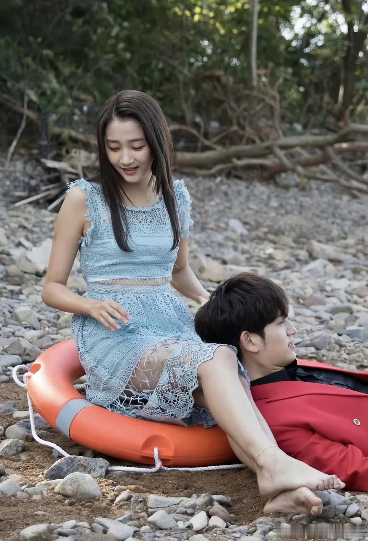 关晓彤 美脚玉足 