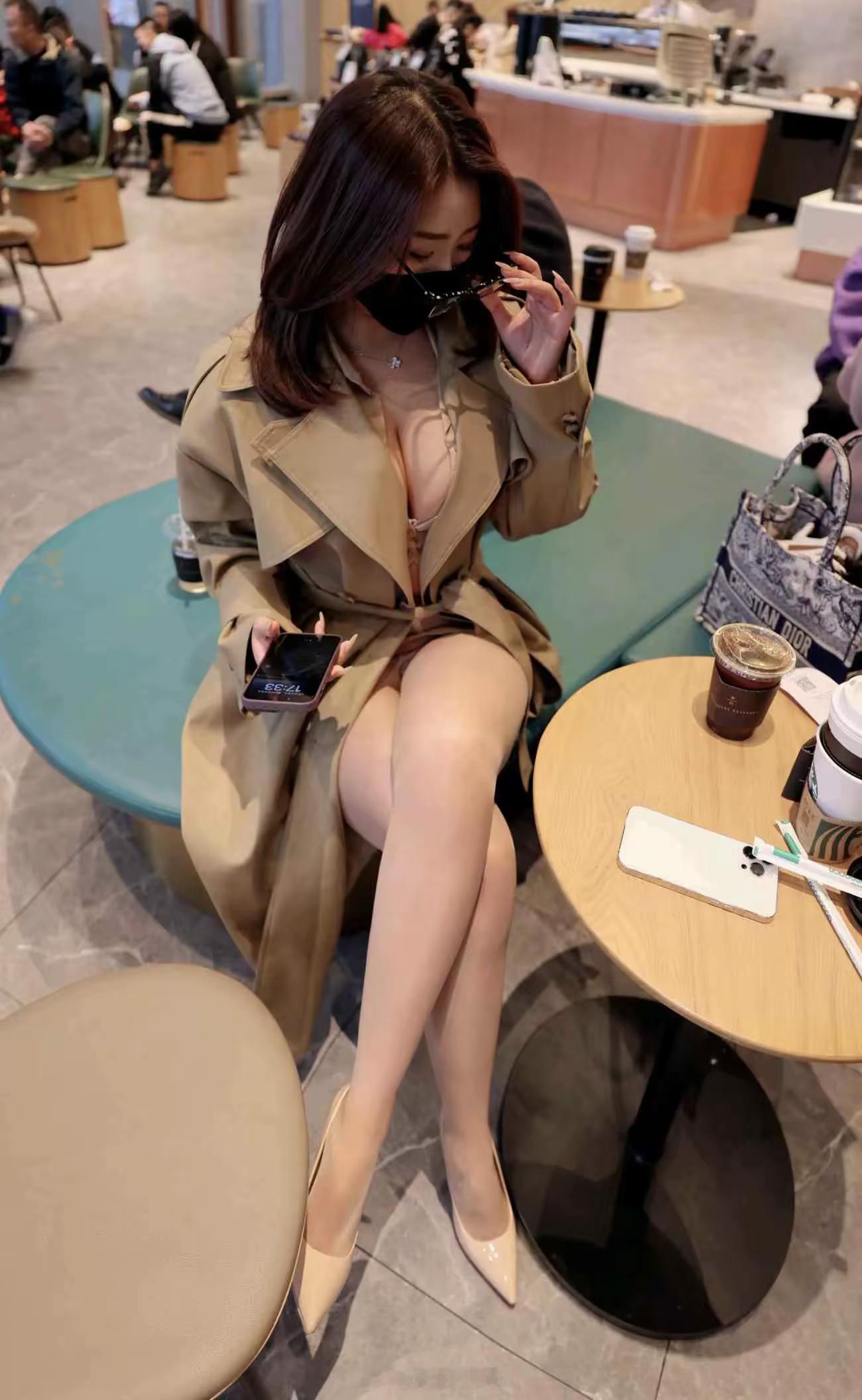 “理想很美好，现实很残酷。”你要抛弃掉这种错误思想，这是弱者的语言。现实没有什么