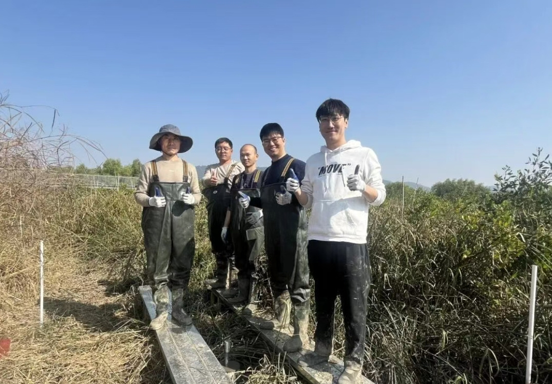 宁波退役老兵自主研发科技为江河画像 退役军人张文攀曾从事国防科研，2025年携战
