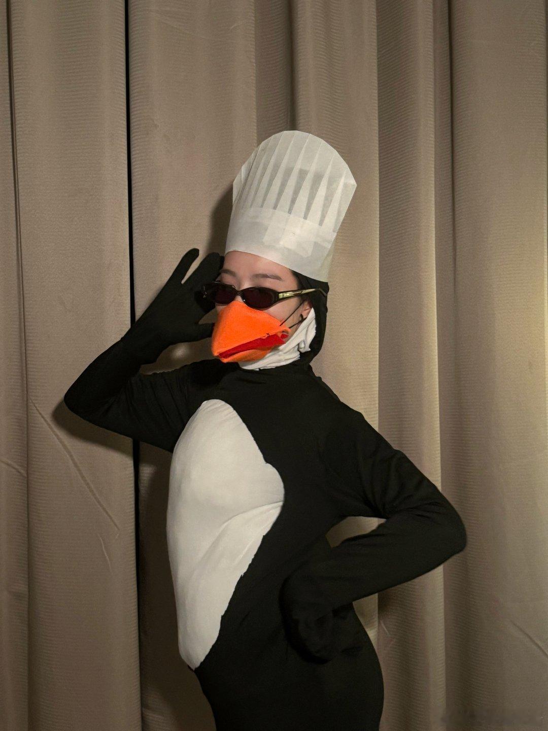 卢昱晓[超话]你是谁立刻从温柔美美丽的晓晓身上下来！《当我意识到这是卢昱晓的时候