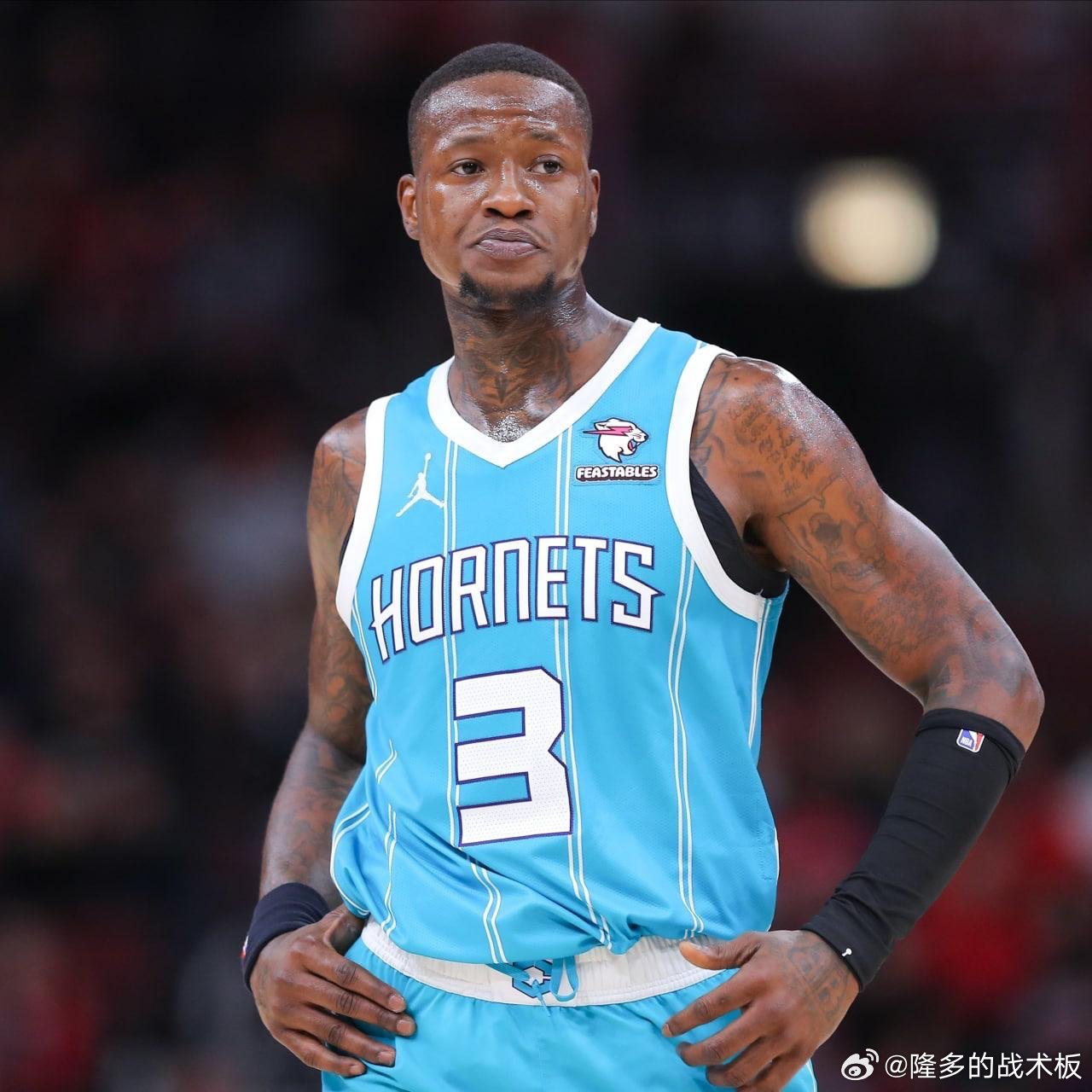 Shams：黄蜂队把一个2026年次轮选秀权送至热火队，作为额外补偿，以解决双方