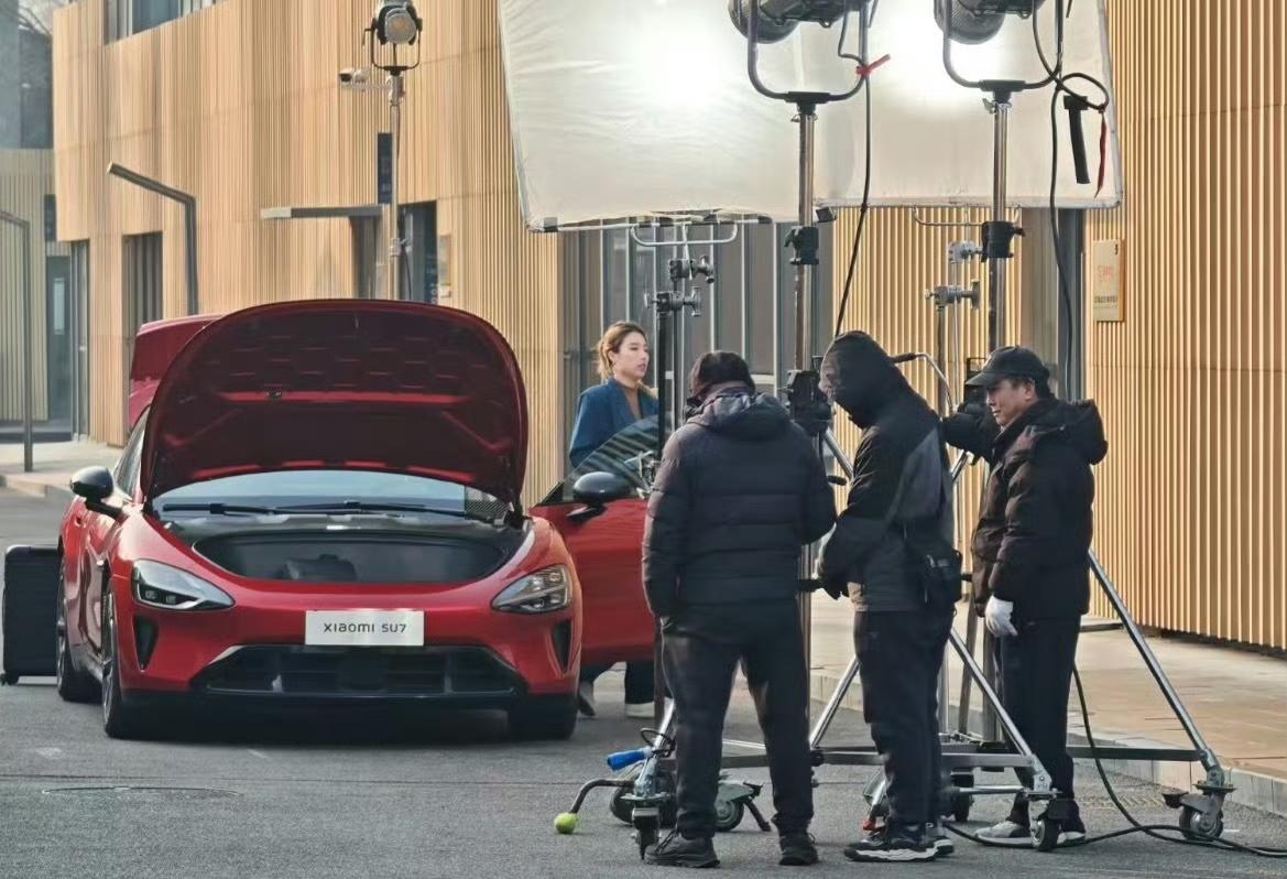 新一代小米SU7前备箱曝光！相比较上代，拥有更大的尺寸！

这可以说是目前轿车领