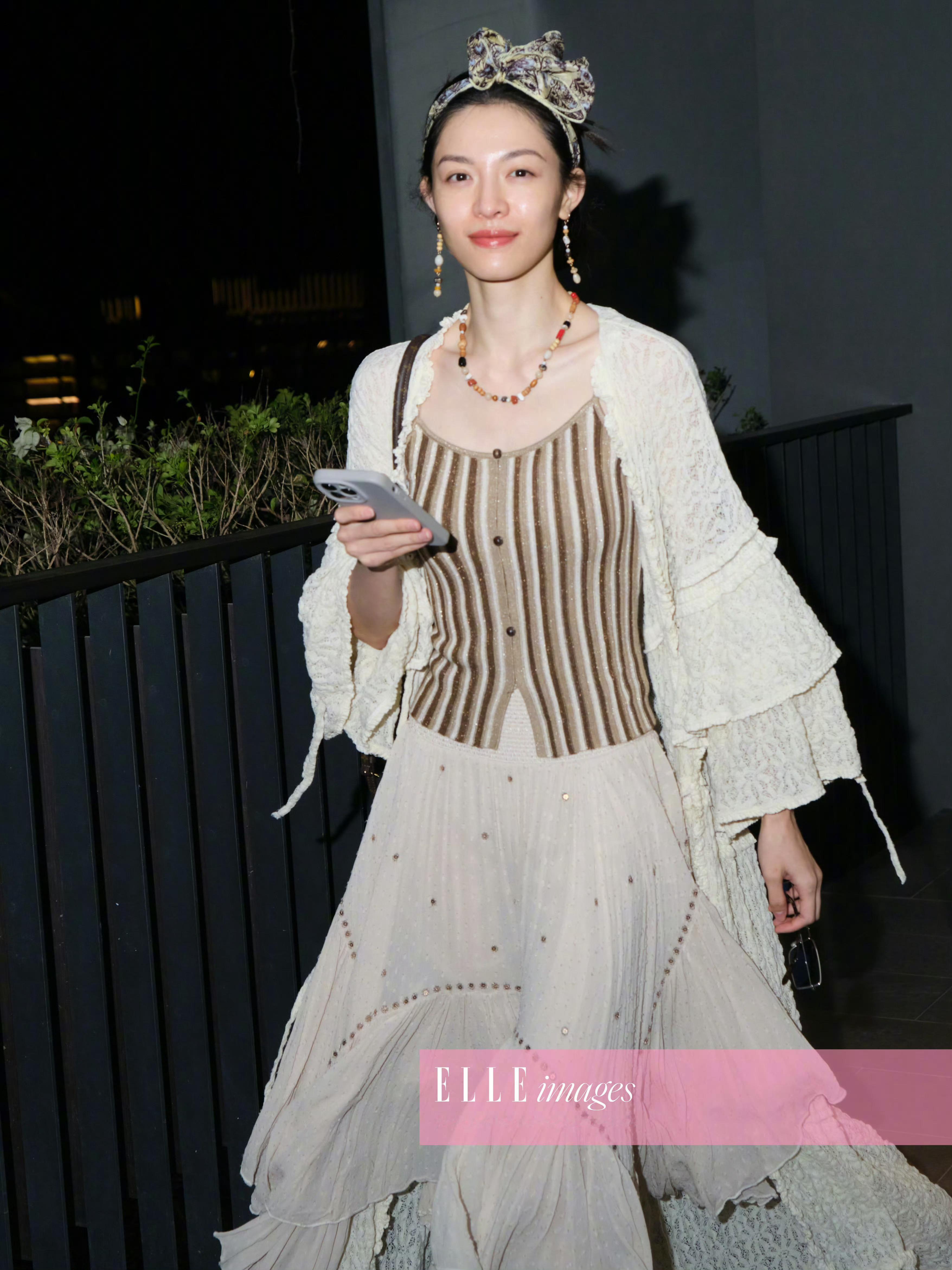 钟楚曦elle妆造 是这样的吗？等一个钟楚曦elle红毯 ～ ​​​