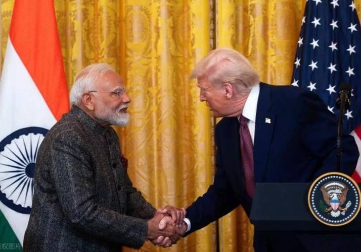 印度总理莫迪弃俄投美，俄罗斯总统普京措手不及，美国总统特朗普洋洋得意，莫迪在上合