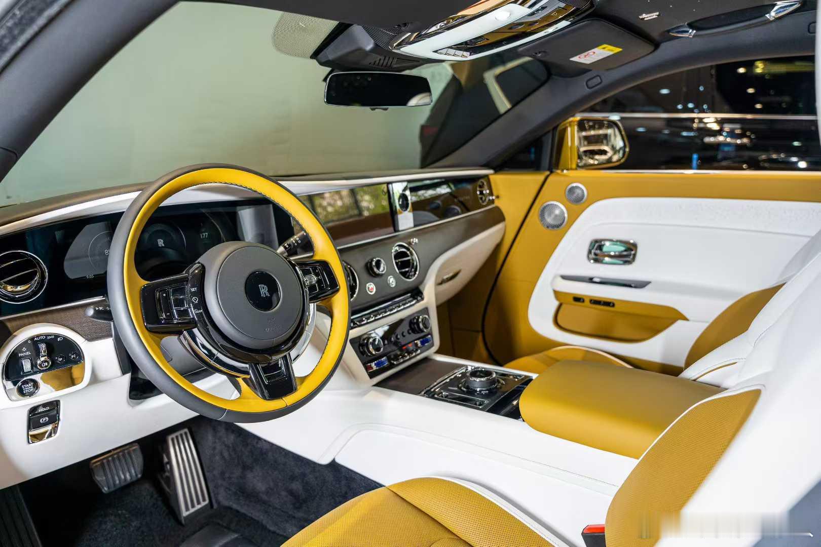 劳斯莱斯 闪灵，24年8000公里、选配定制音响·星光门板·流星顶·23寸轮毂·