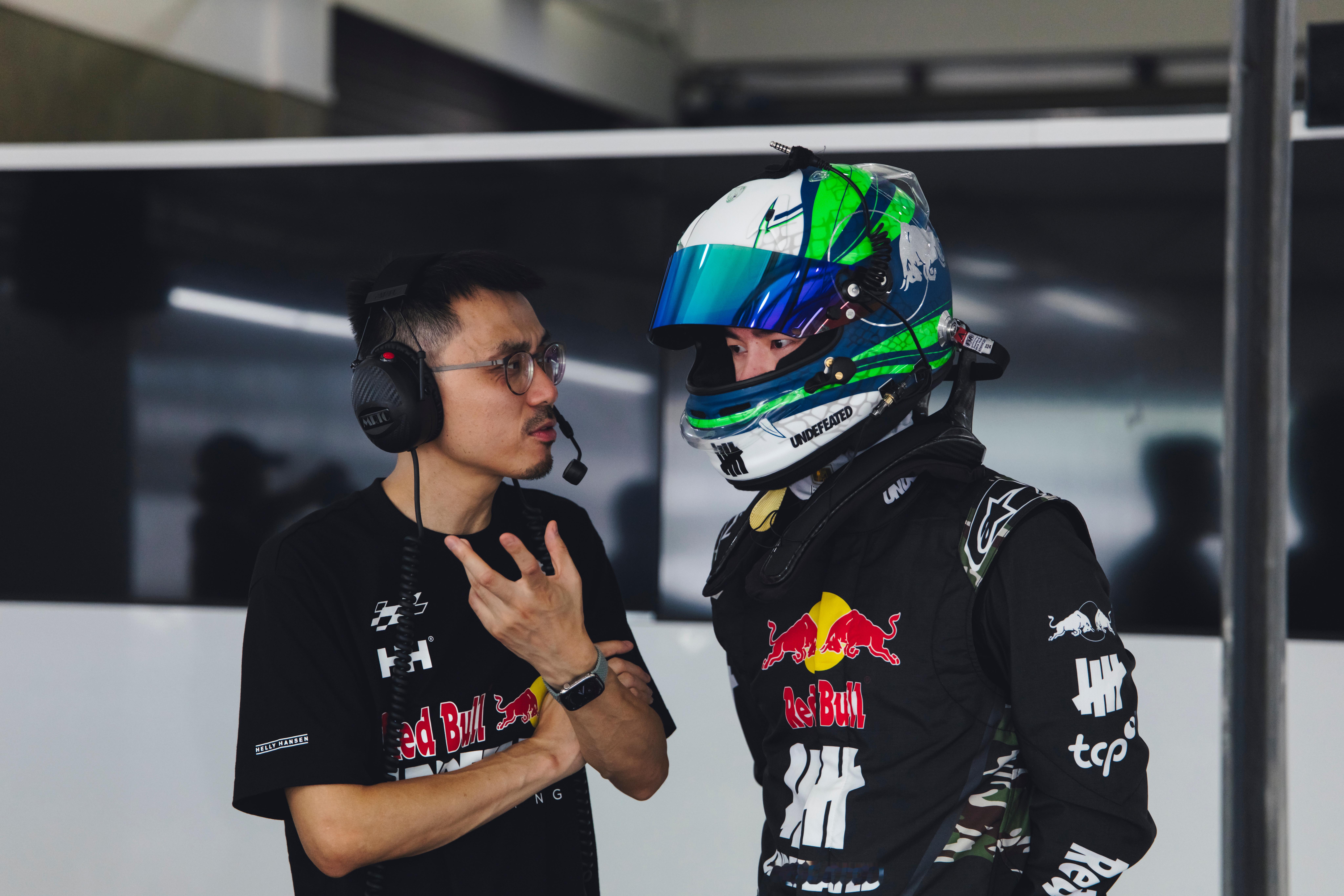 85racing认真的男人最帅