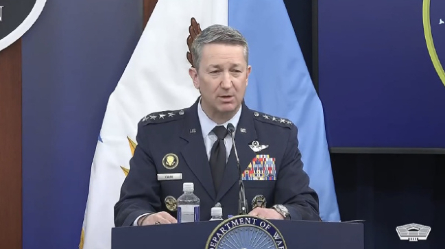 伊朗弹药告罄了？美参联会主席话音未落，以色列上空拉响凄厉警报！2026年3月4日