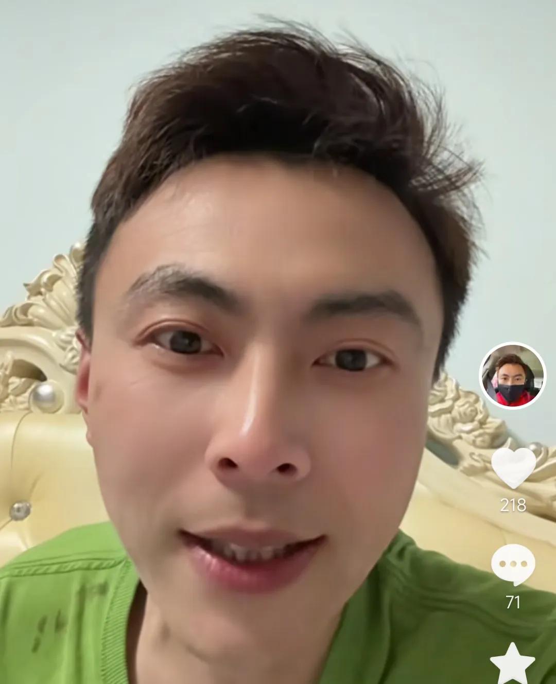 海港球迷邱少嘲讽上海申花本赛季中超连老二都当不了。
在上海申花主场2-2战平重庆