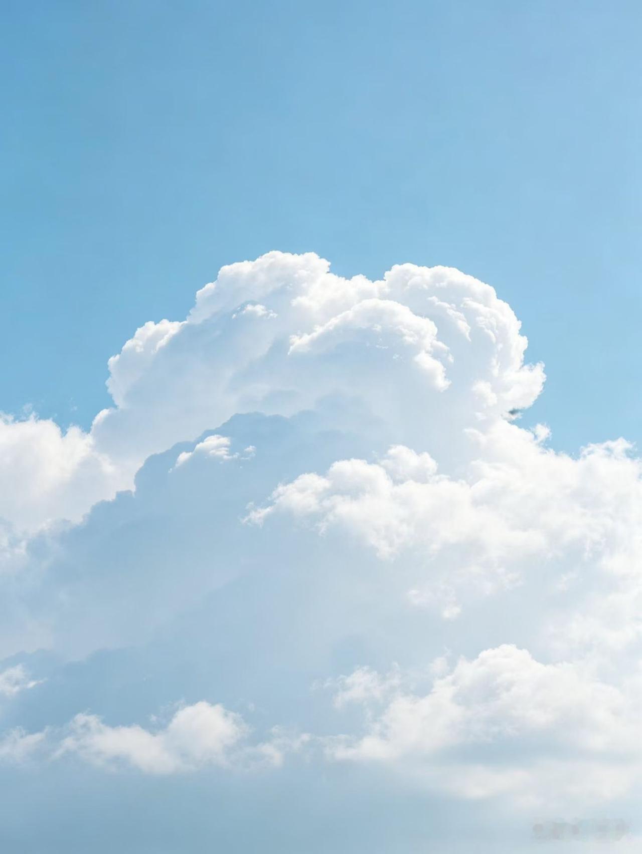 还好没有男朋友 要不然这么大的雨还要他来接 又该说我多矫情…