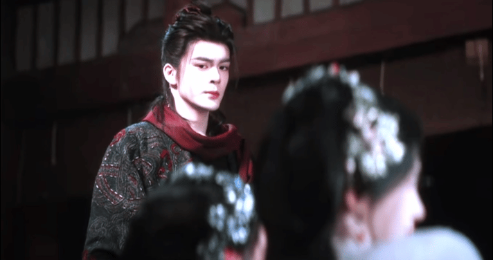 曾舜晞再cue坐直了名场面 曾舜晞严父人设稳稳拿捏曾舜晞直播又提起“坐直了”名场