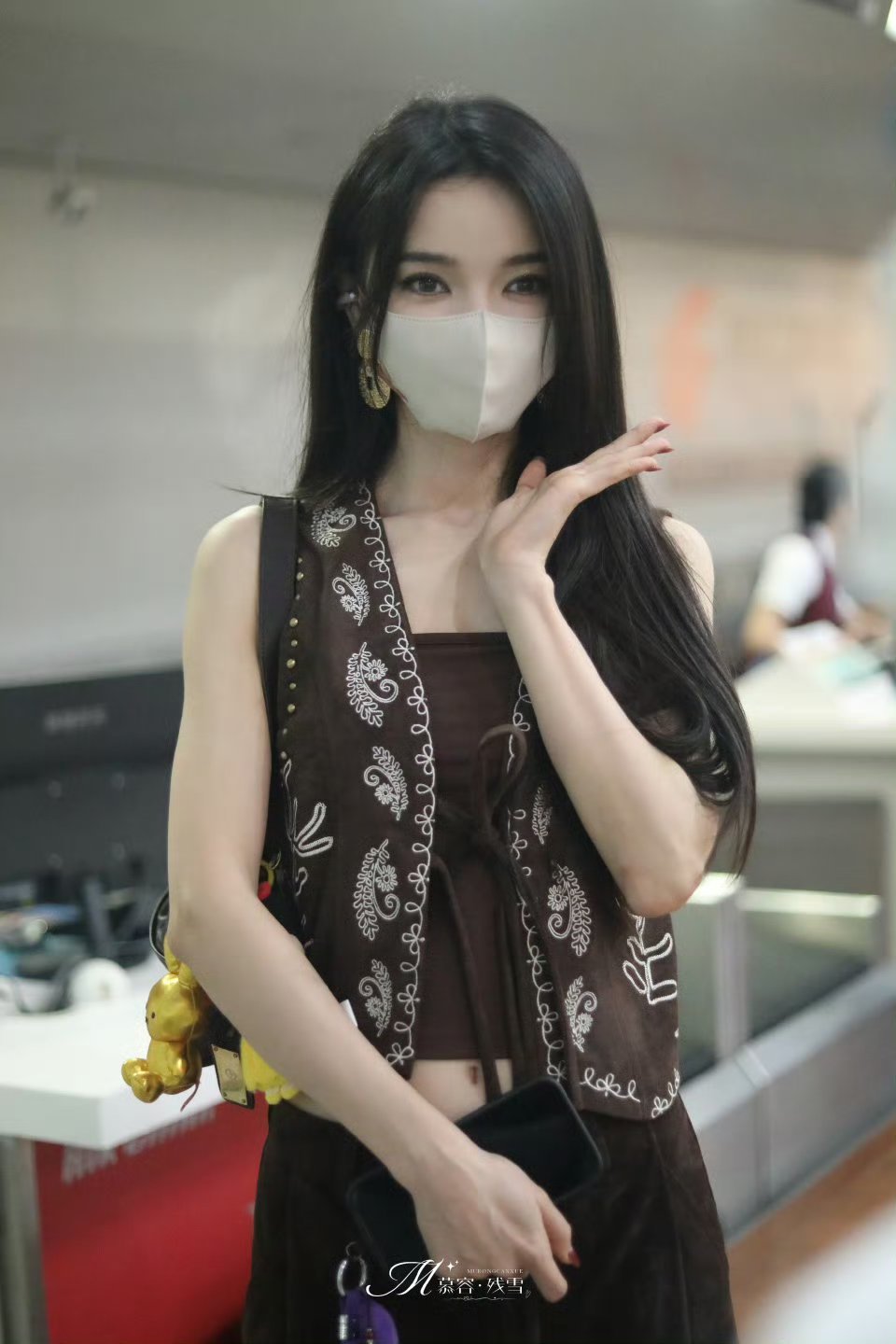 我现在。一看到老呆身上。有一点新疆元素。我就又达坂城了。。  专栏 · 🐆🐈