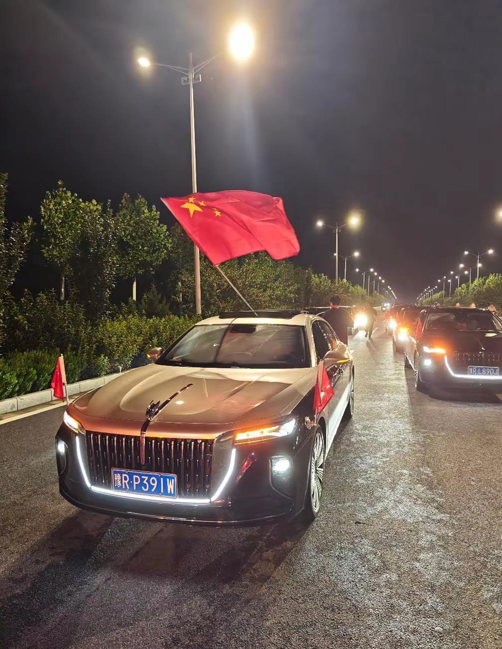 灯火长明，国泰民安红旗载信仰，红旗敬英雄红旗H9 我的红旗OOTD 八一建军节 