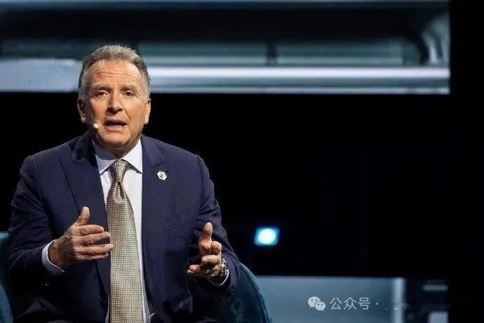 乌克兰总统泽连斯基现在正在土耳其访问，预计会在那里会见特朗普的特使维特科夫，但A