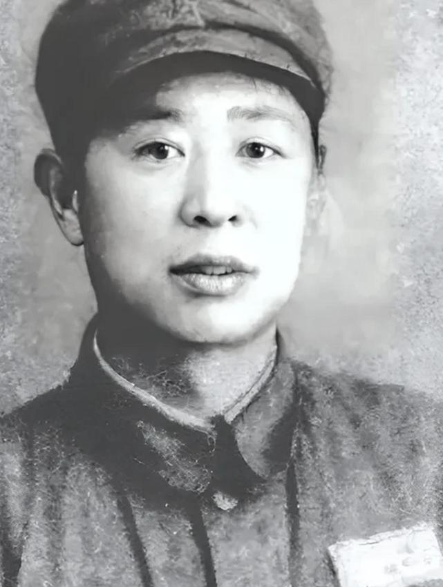 1944年，地下党员周迪道因叛徒出卖，被日军俘虏，就在这时，他灵机一动，竟主动向
