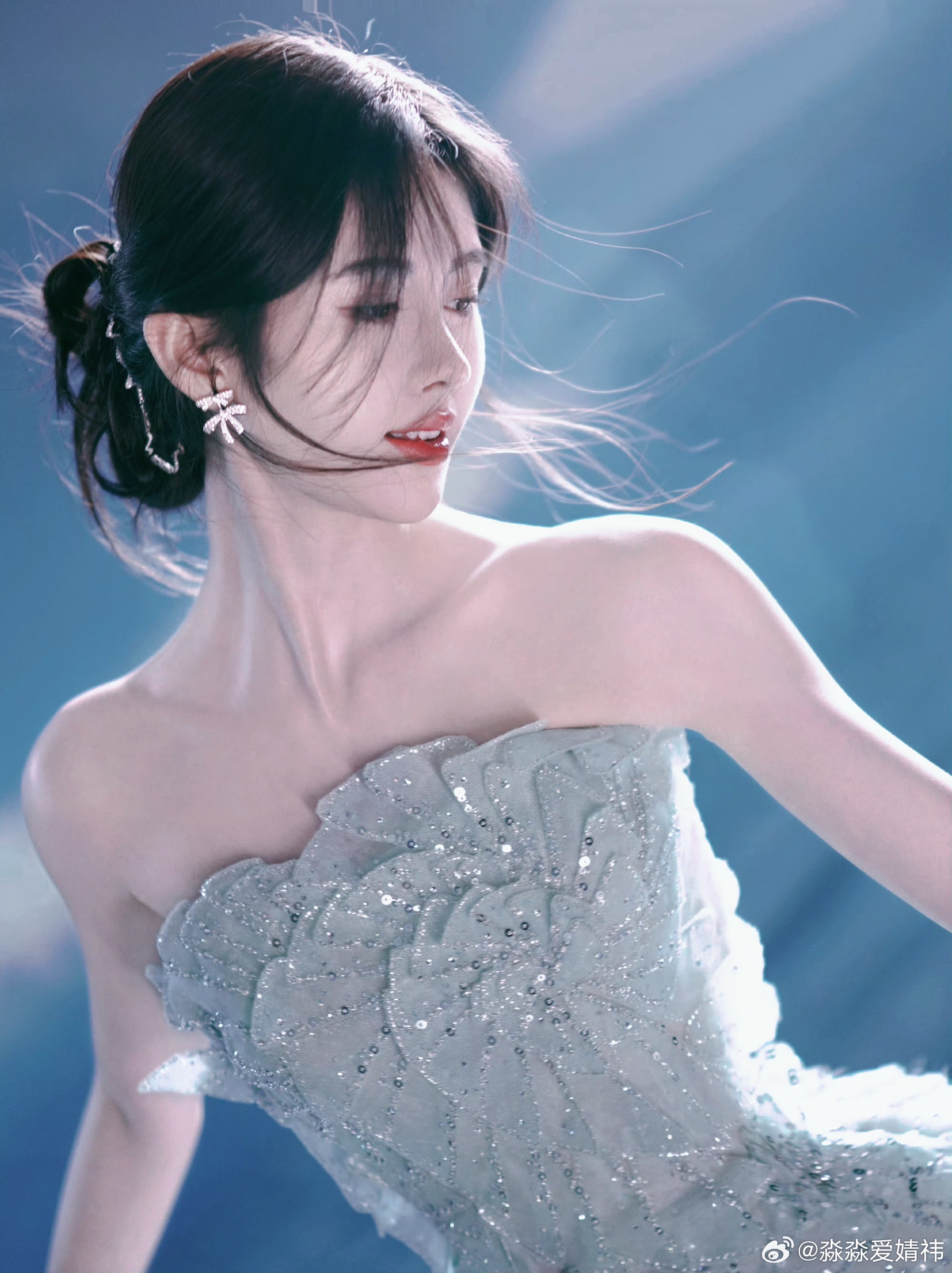 海的女儿 🌊鞠婧祎苏绿夏鞠婧祎万花世界 ​  ​​​