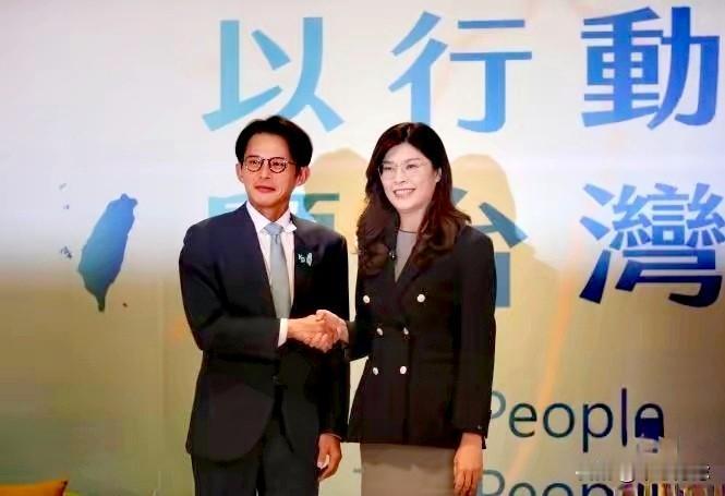 蓝白竹北僵局之火还在延烧，令人惋惜。活生生的教训表明，蓝白合要成功，双方必然要放