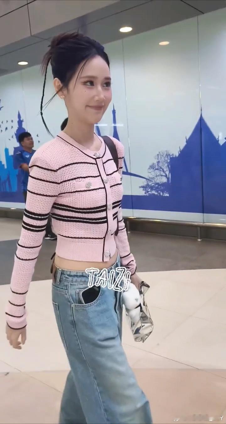 JaneKao 🥥🍰janekao 小椰子今天去外府工作了感冒😷了要注意身