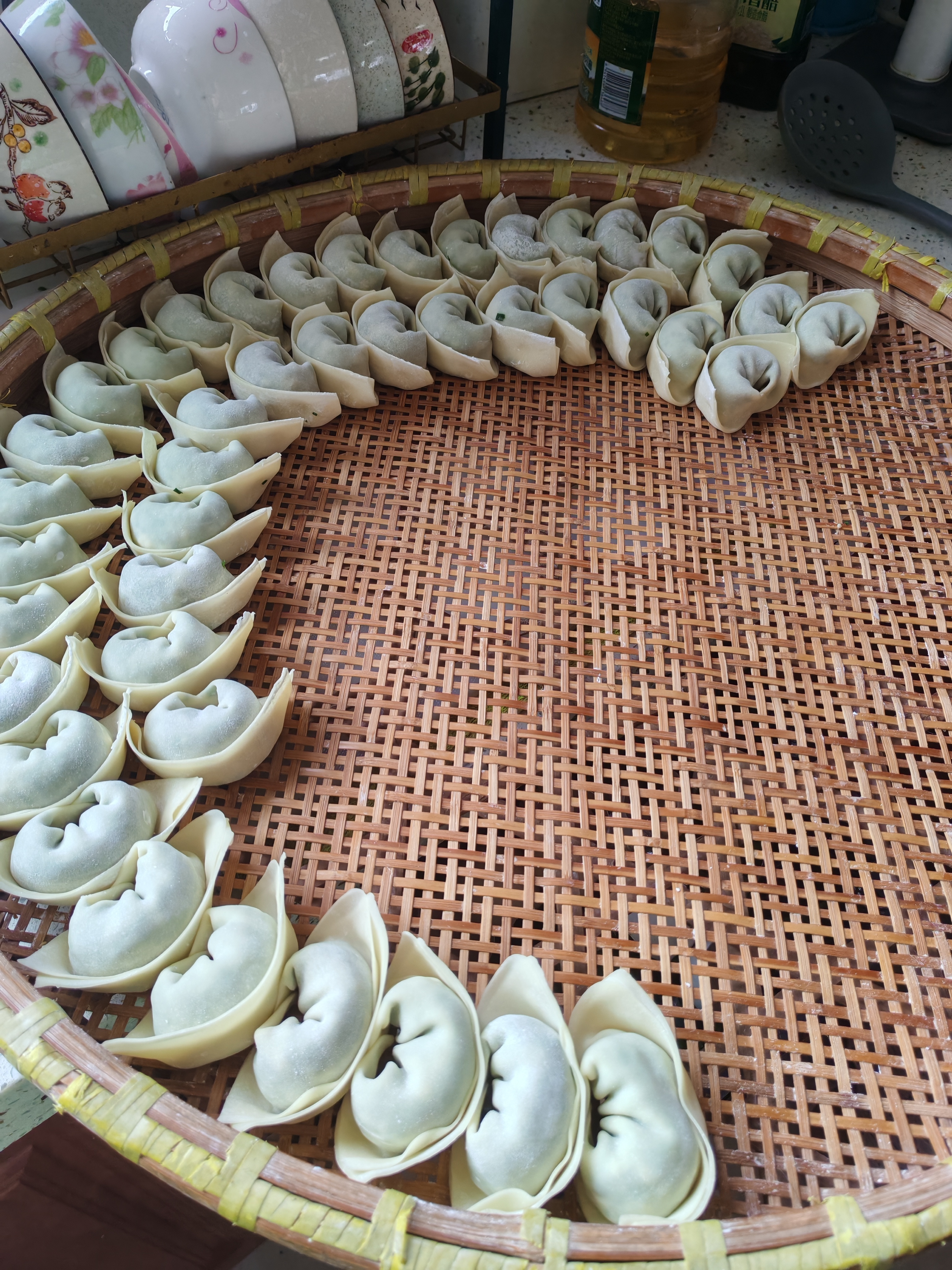 夏至父亲节 真巧，今天又是夏至又是父亲节呢小羊快来吃馄饨啦夏至快乐⚆ɞ⚆ 