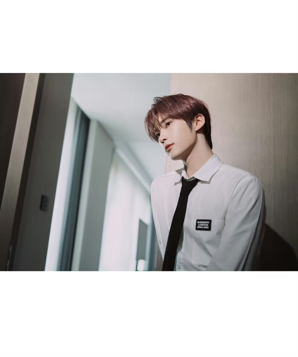 成韩彬好帅好帅 