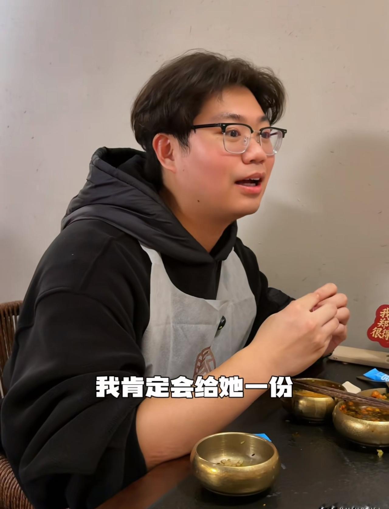 这根本不是乡村爱情，这是一场休赛期训练营里的“菜鸡互啄”大戏！
**天喜的“场均