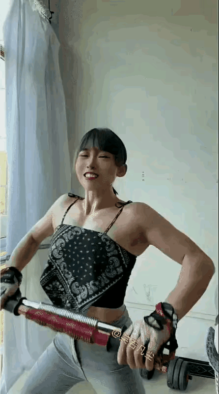 [震惊]姑娘你这波操作，让我目瞪口呆…