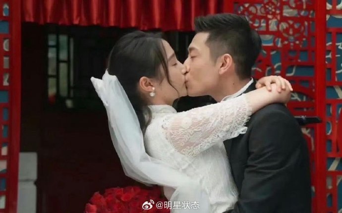 张一山和关晓彤这么亲吻，鹿晗看到会不会吃醋？ ​​​