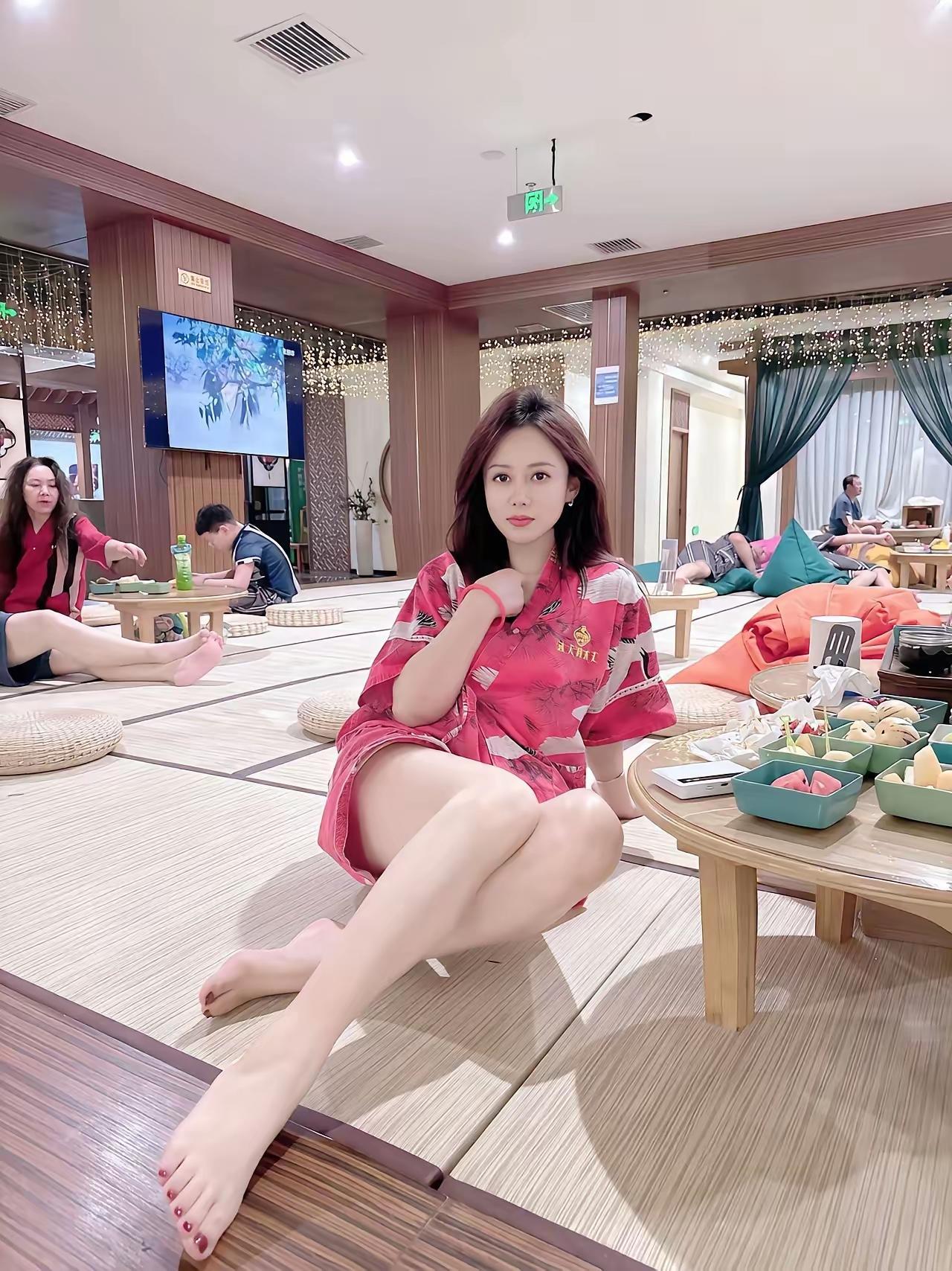 冬天，
洗浴汗蒸一下。
还有免费的水果。
不错，非常好