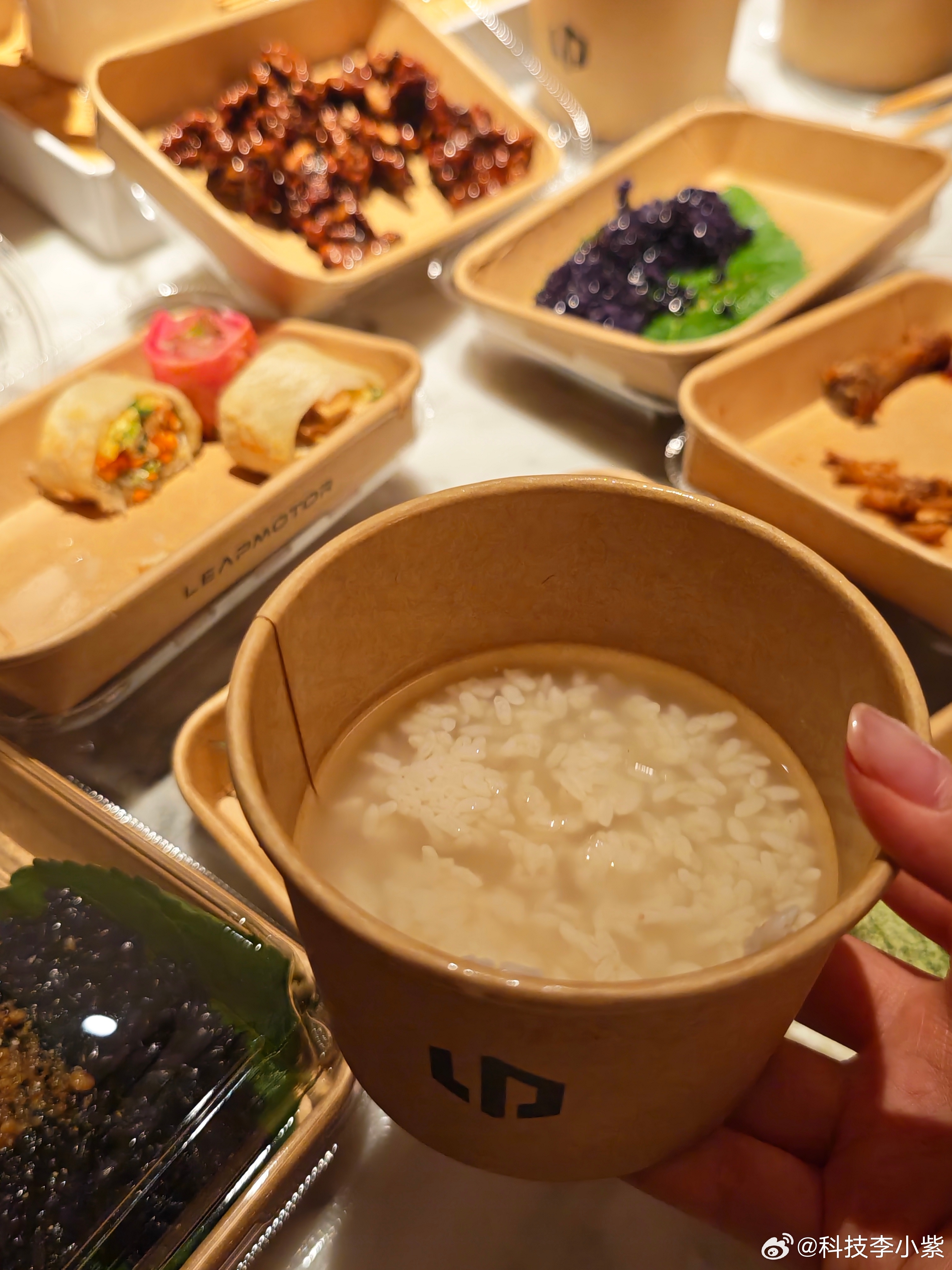 准备申请出战美食博主哈哈哈感谢零跑美好生活，选C就行零跑全新C系列上市价格12.