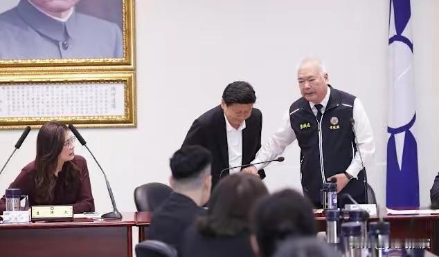 这几天受邀参观在福州举行的“第九届数字中国建设峰会”，见证大陆AI人工智能的发展