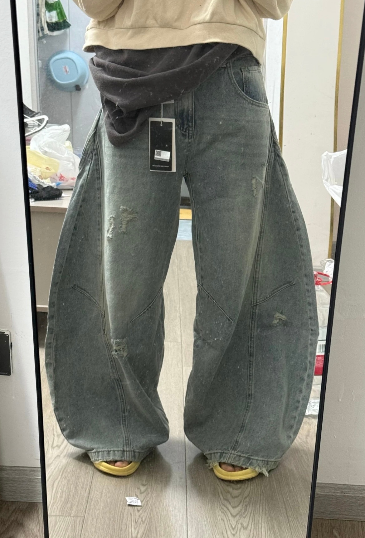 人无语到一定程度是会笑的好一个买家秀和卖家秀…本人光脚有160 ​​​
