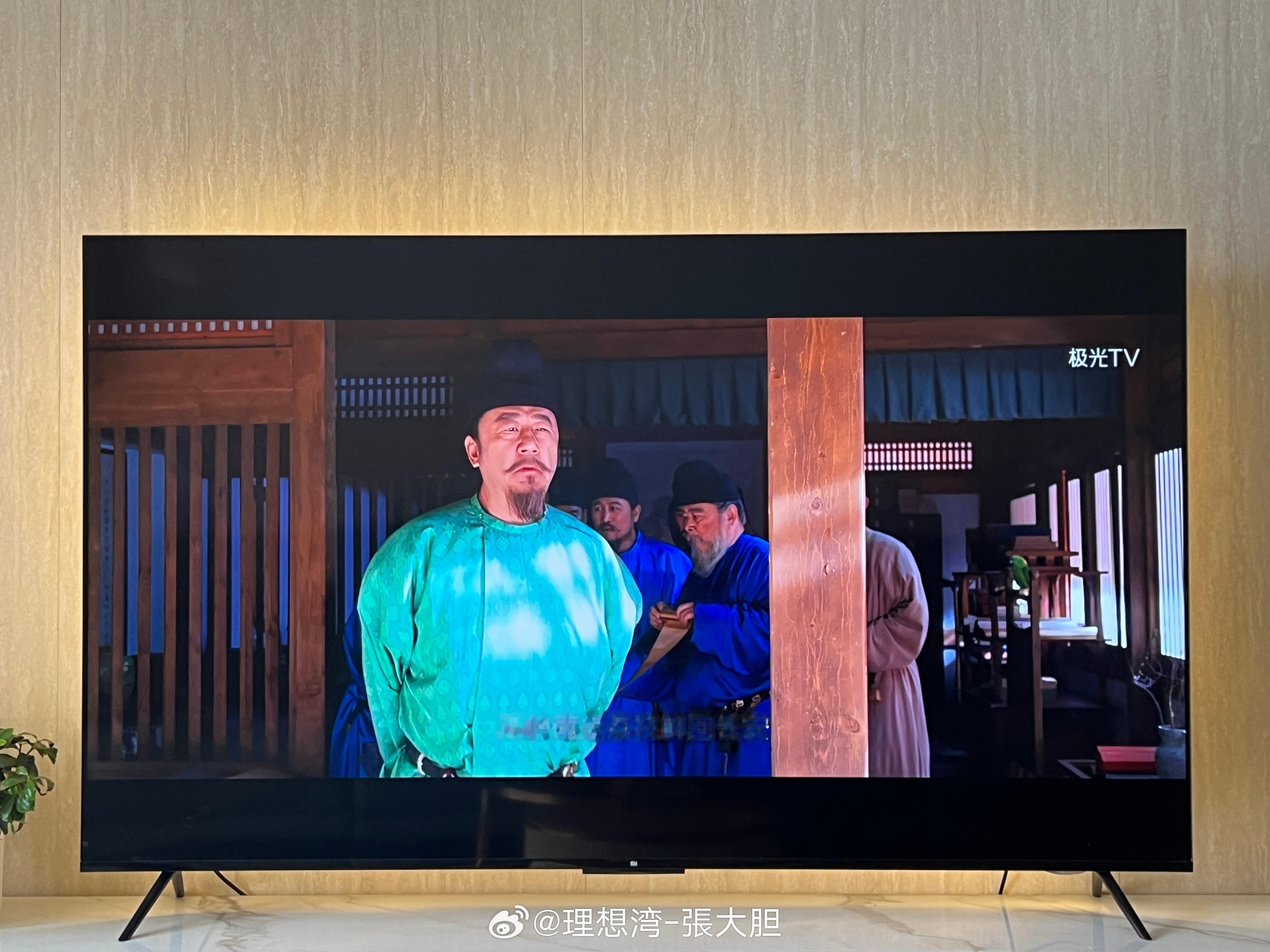 长安的荔枝 这剧有点意思啊！刚好也是到了吃荔枝的季节🤣🤣 ​​​