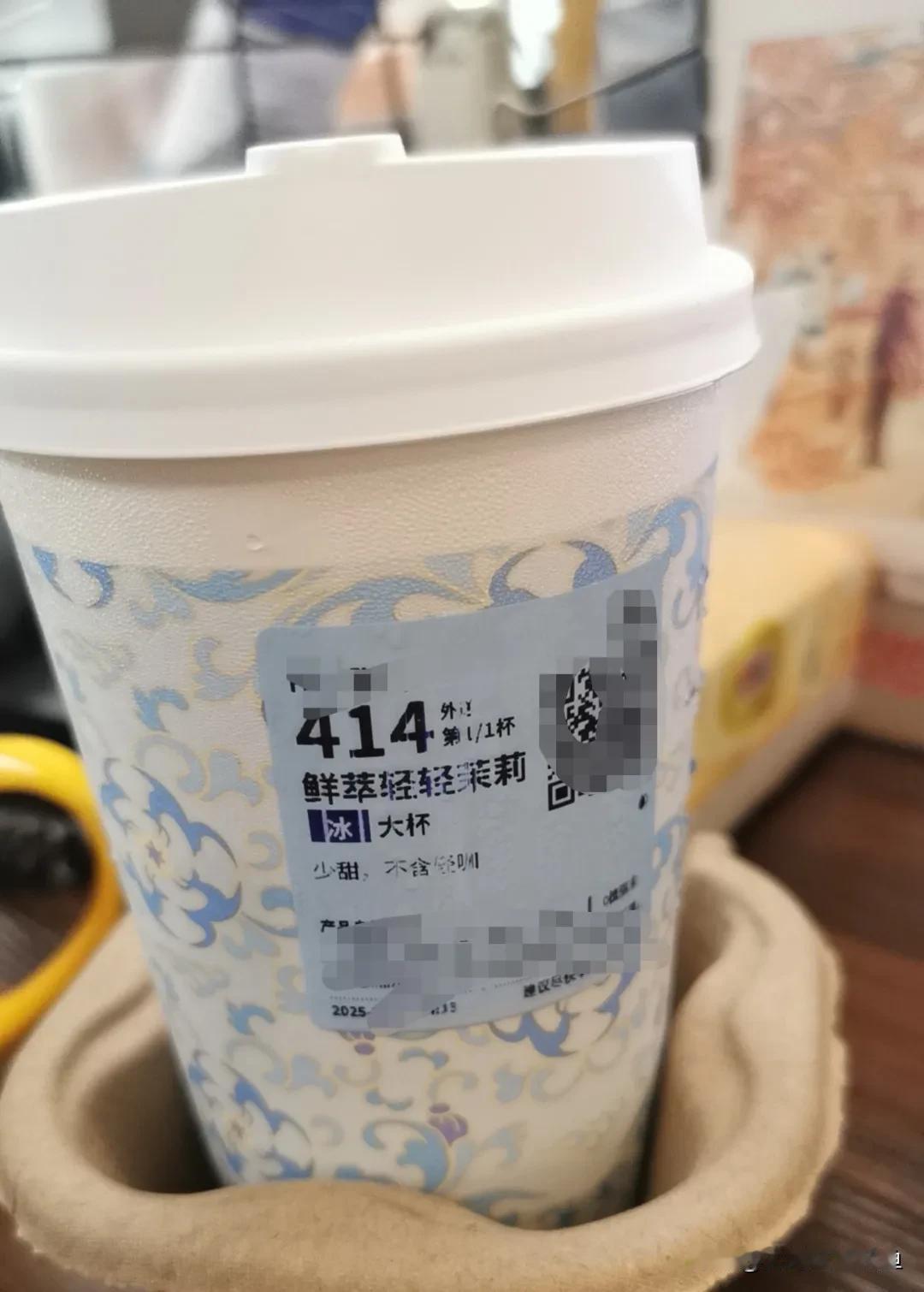 大家发现，最近美团外卖真的好便宜，各种券满天飞，15-10的，20-15的都不算