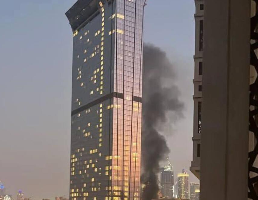 【伊朗导弹四射，海湾土豪国考虑反击】

伊朗的报复可不仅仅只有以色列，来自德黑兰