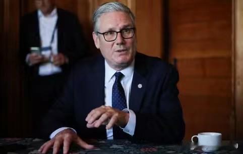 英国首相斯塔默预计将于周一辞职

据《观察家报》报道，英国首相基尔·斯塔默预计将