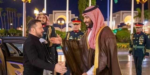 沙特将大额乌克兰军工企业天空新闻报道，沙特阿拉伯王储兼首相穆罕默德.本.萨勒曼日