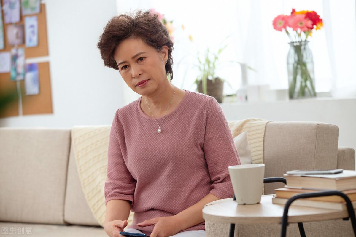 后来，我和我老公商量了一下，想找小叔子借点钱，可我老公一开始不太情愿，觉得小叔子