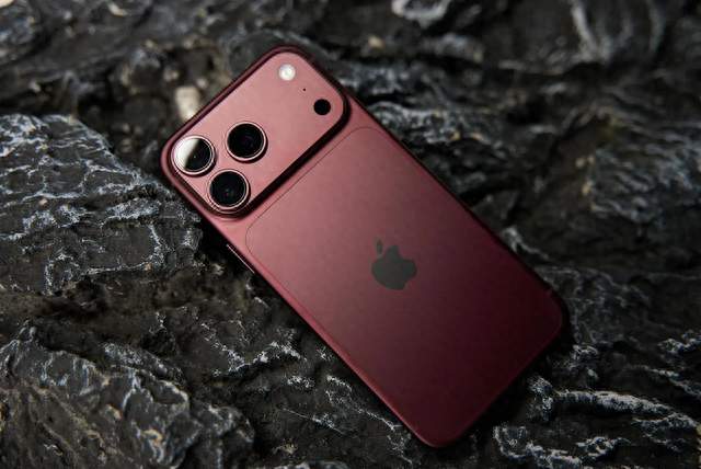终于理解为何很多人宁可加价买iPhone18ProMax，也不考虑18Pro了